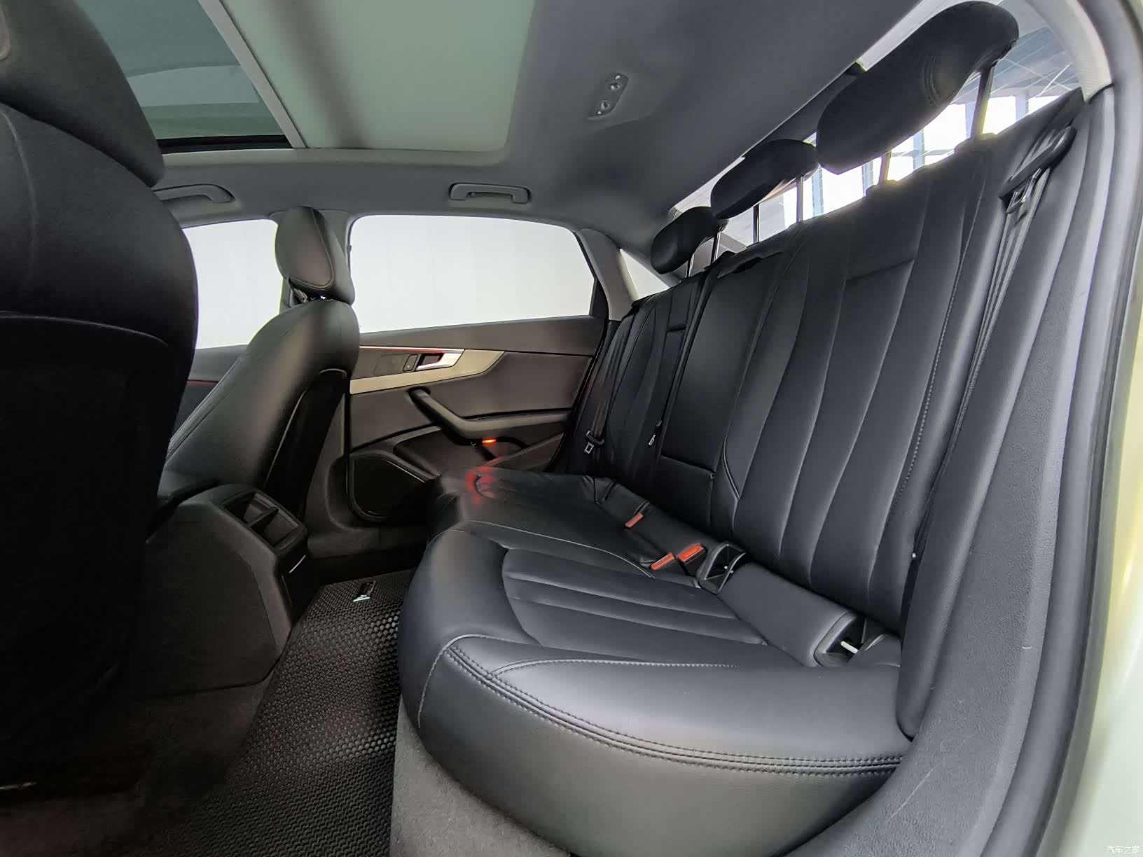 Audi A4L, 2020 18