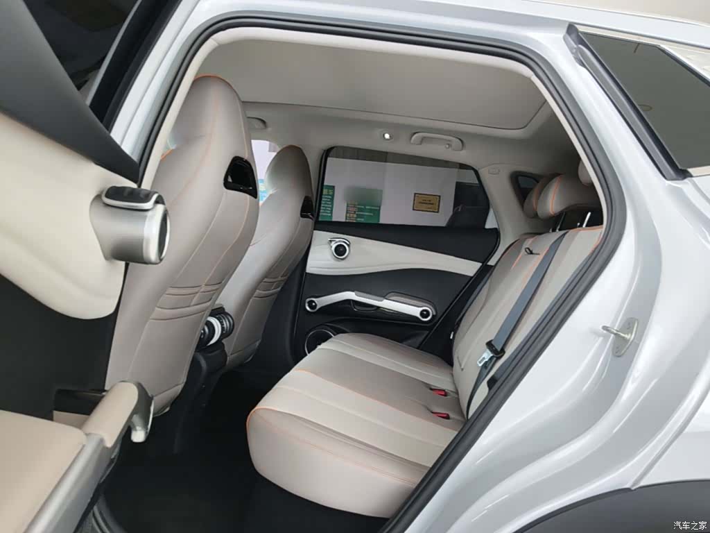 BYD Yuan, 2023 17