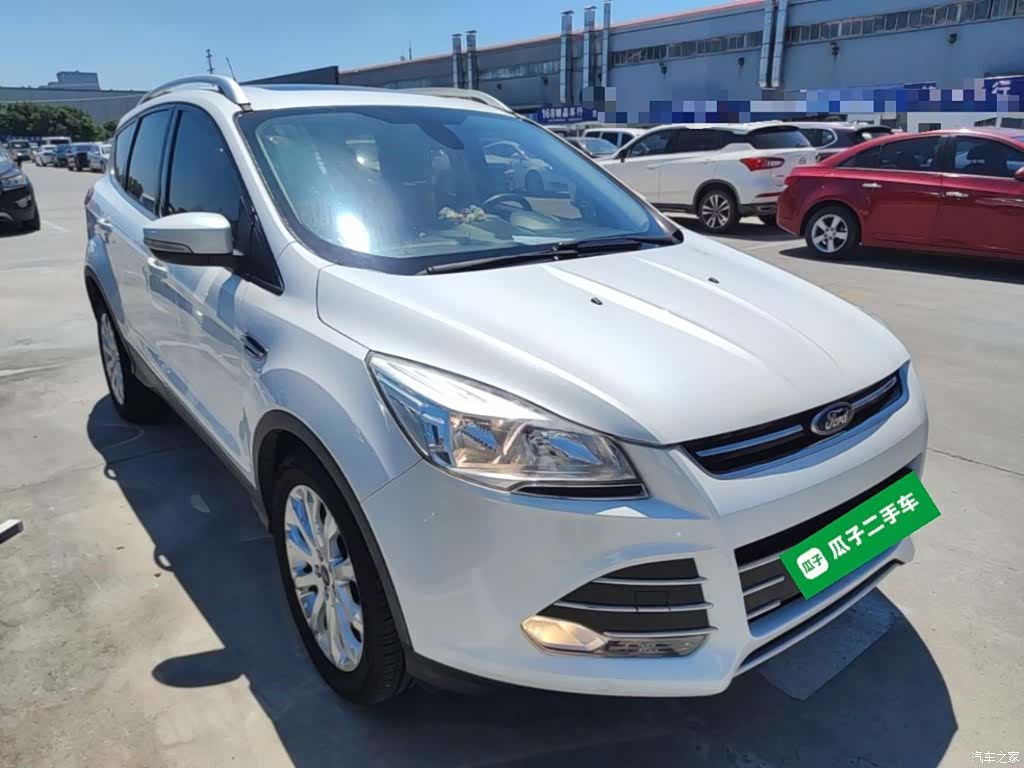 Ford Kuga, 2015 4