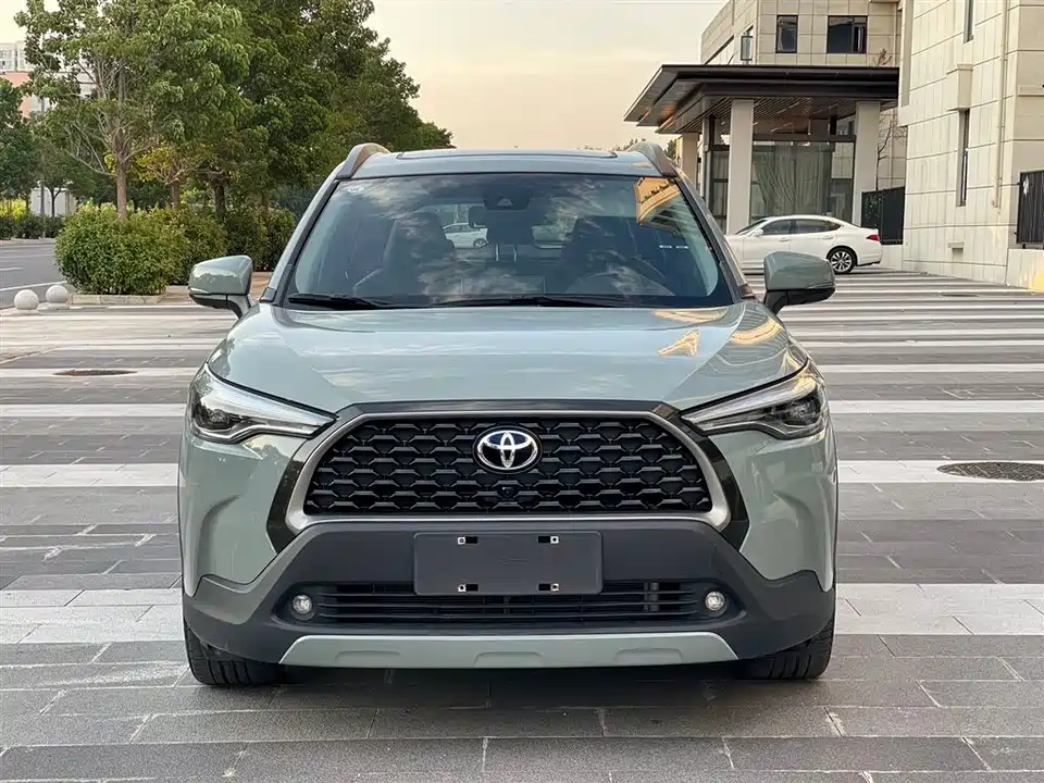 Toyota Corolla Sharp amplifier