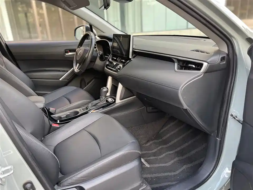 Toyota Corolla Sharp amplifier