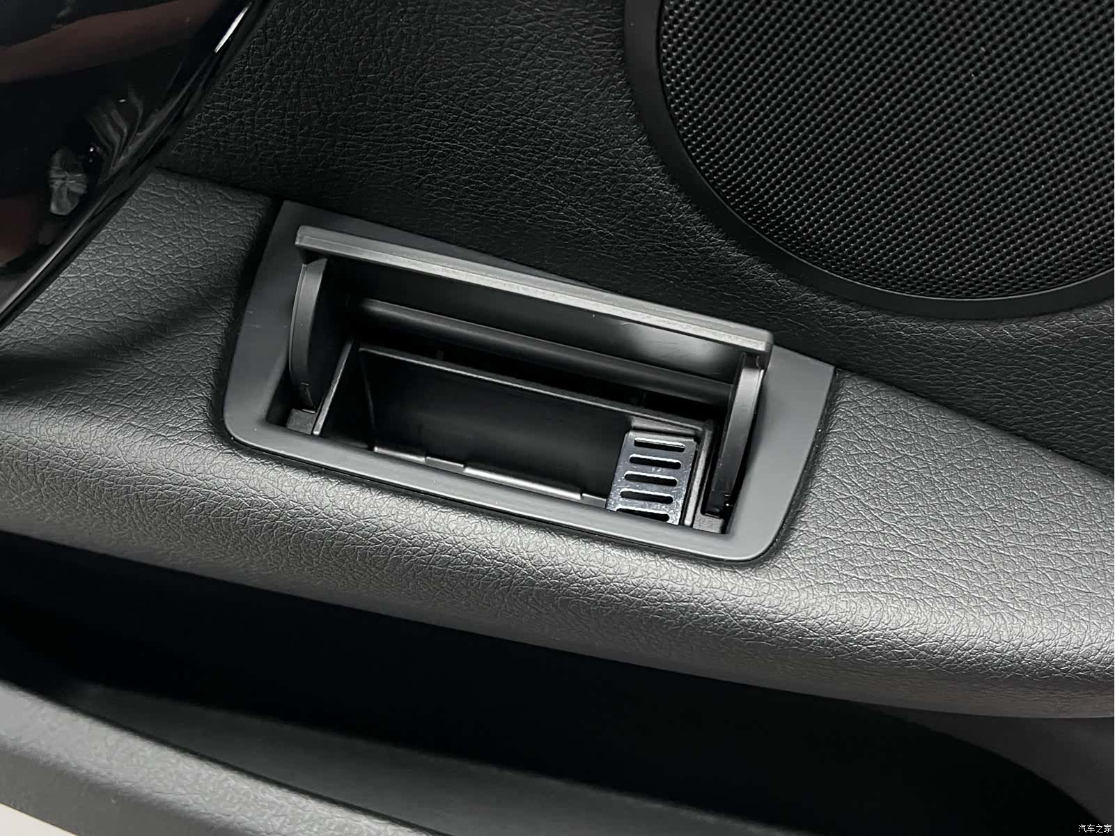 BMW 3 Series, 2016 33