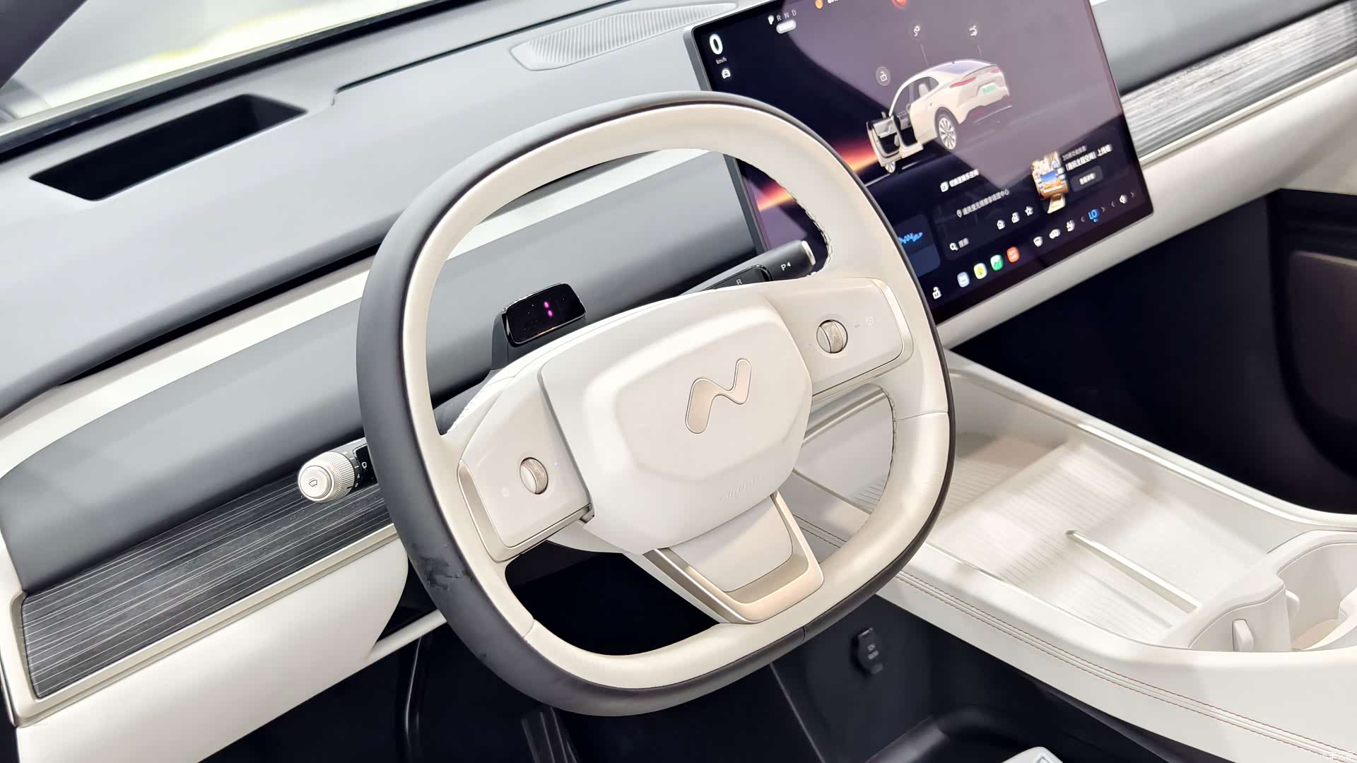 NIO L60, 2025 14