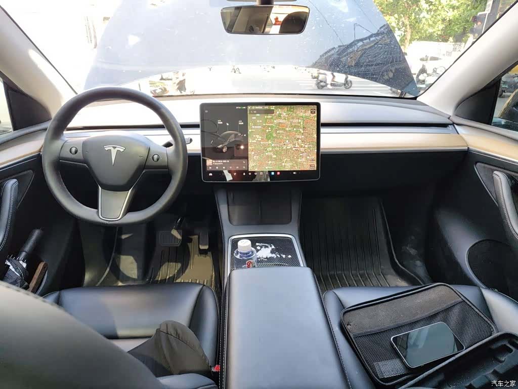 Tesla Model Y, 2022 6