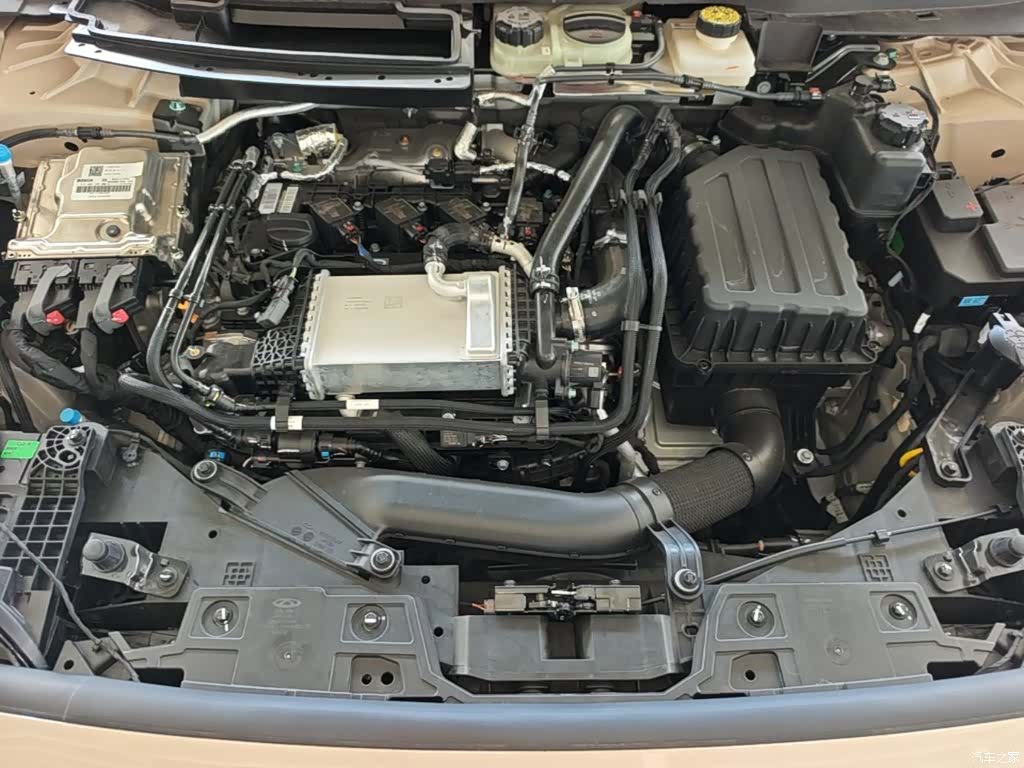 Luxeed R7, 2026 20