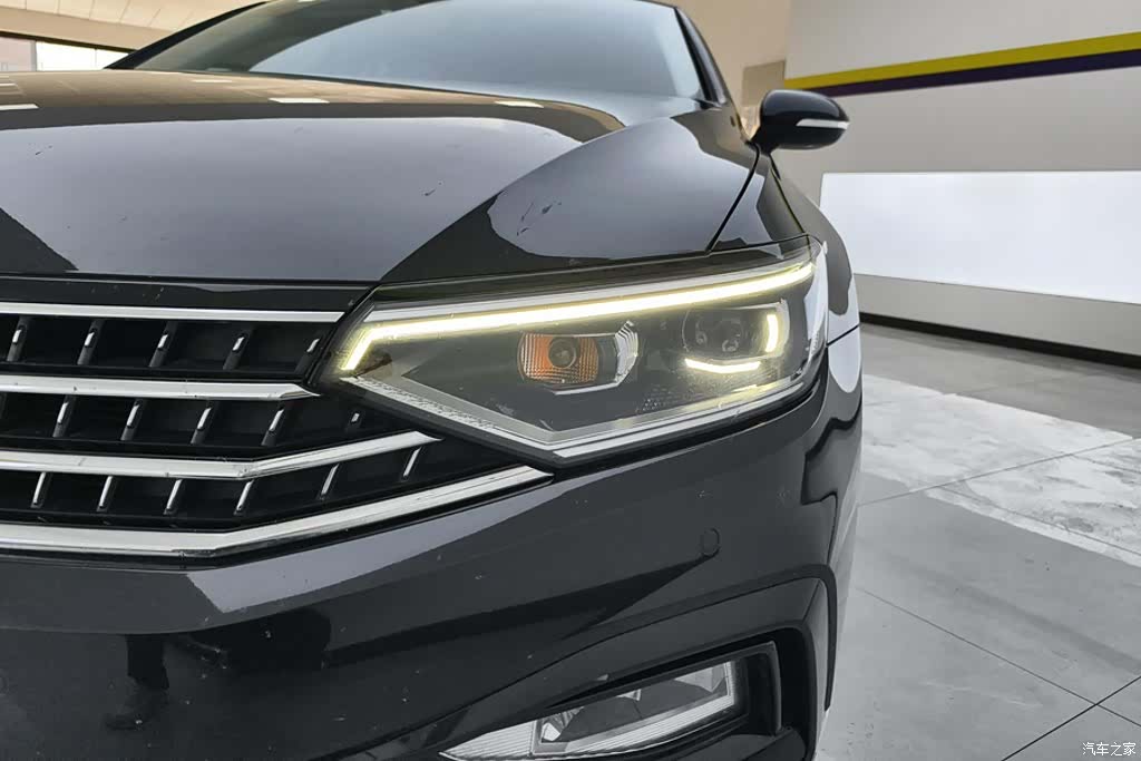 Volkswagen Magotan, 2023 все фото