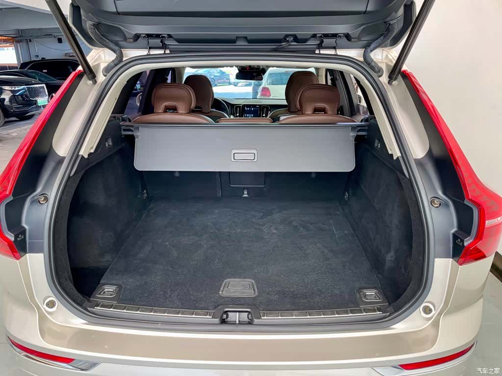 Volvo XC60, 2019 18