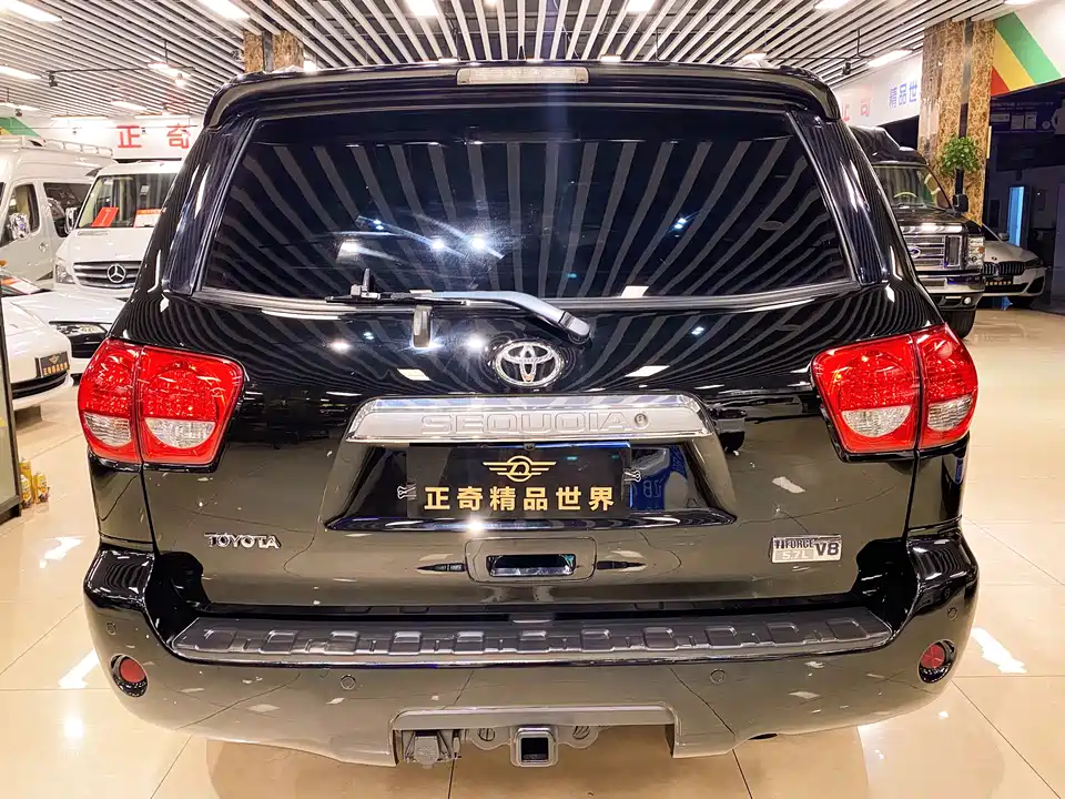 Toyota Sequoia