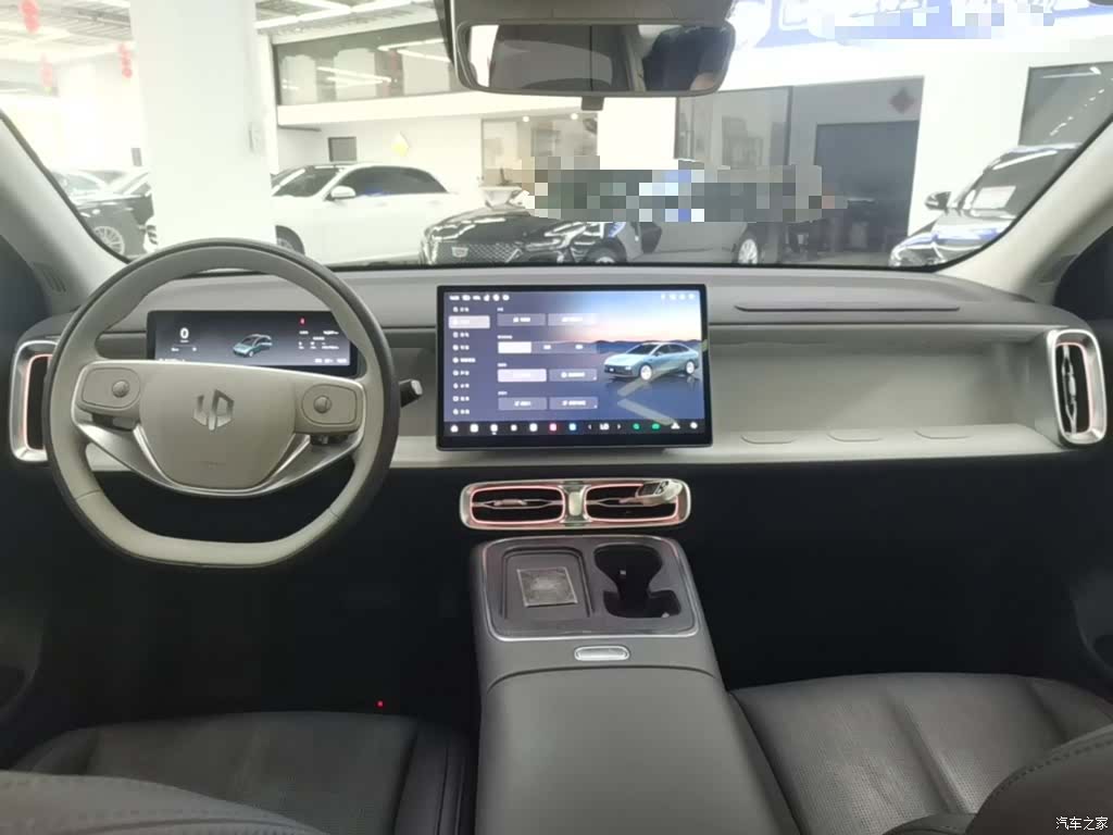 Leapmotor B01, 2025 10