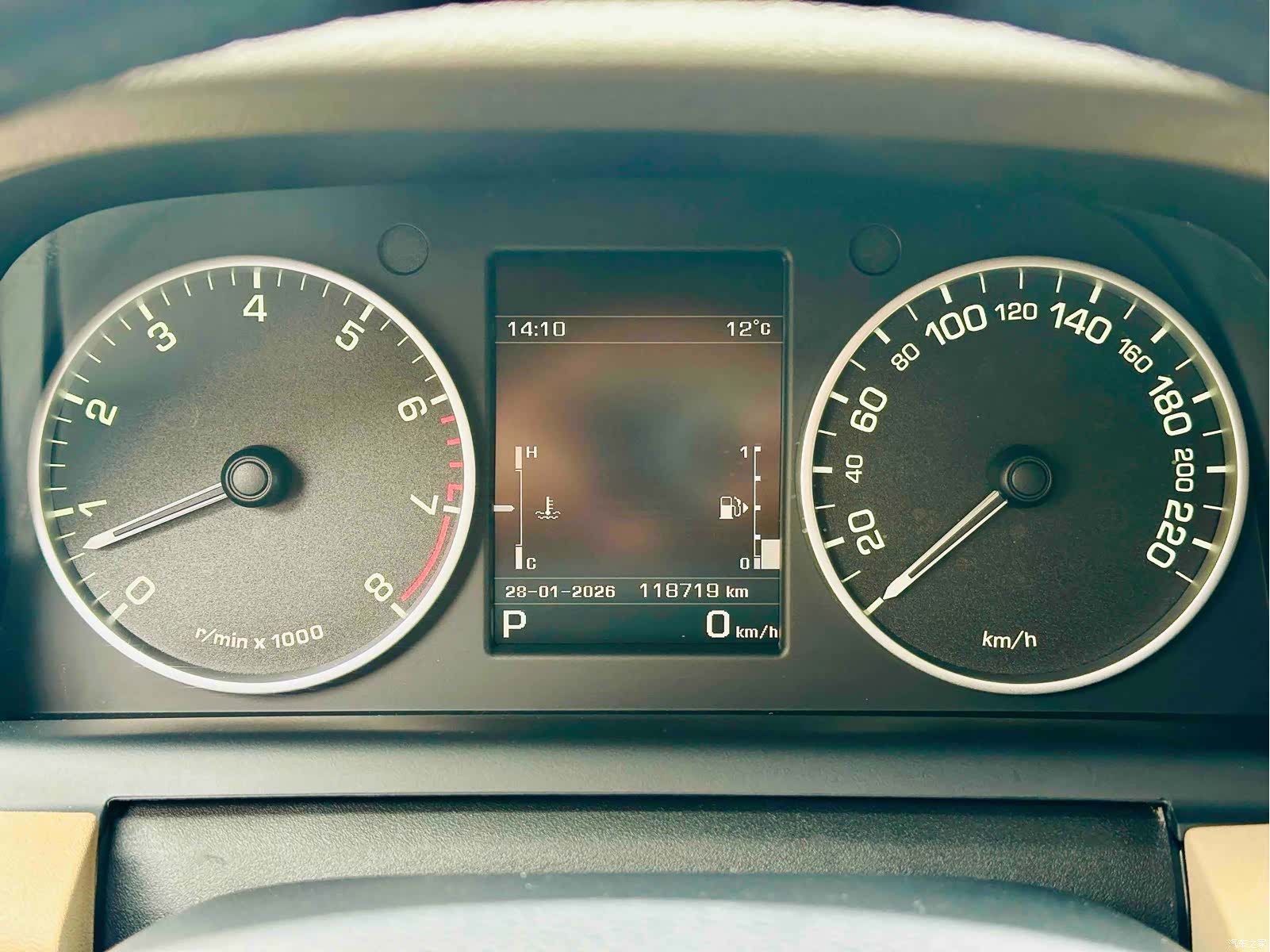 Land Rover Discovery, 2015 12