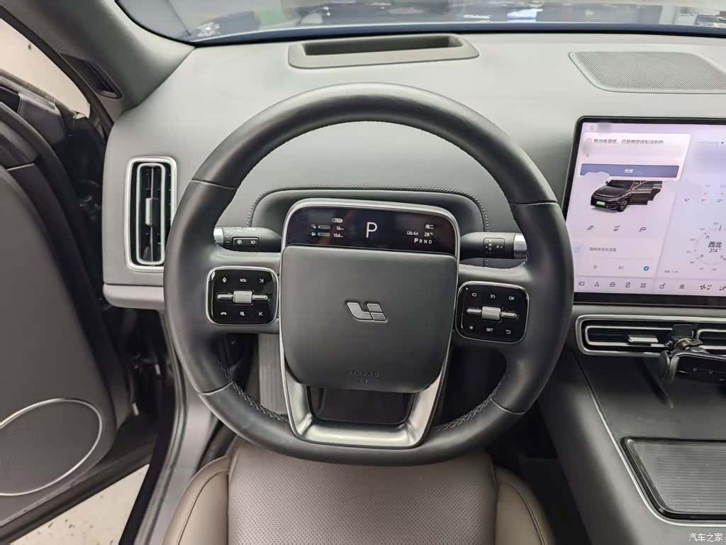 Li Auto L9, 2023 11