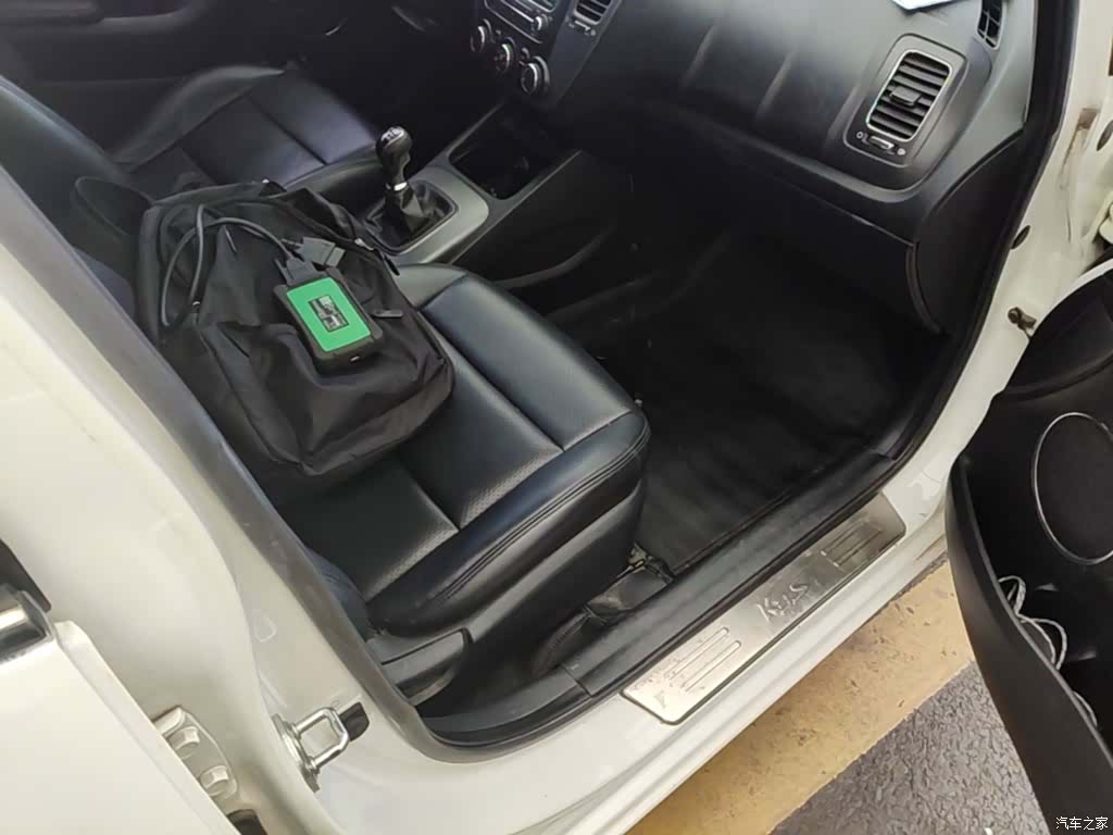 Kia K3, 2015 11