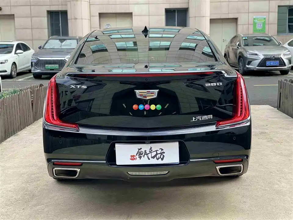 Cadillac XTS