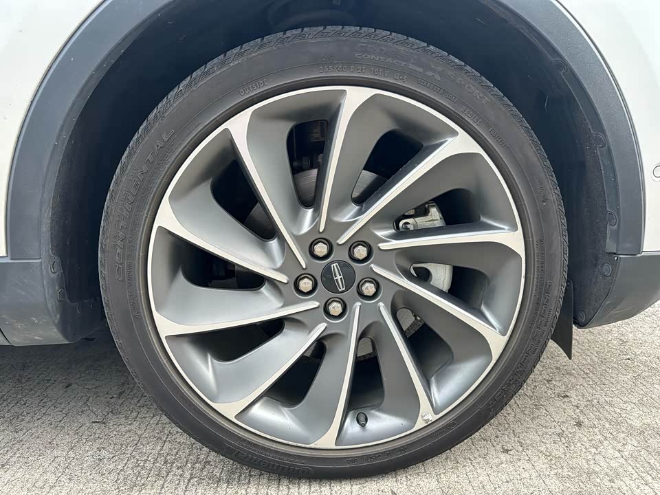 Lincoln Navigator