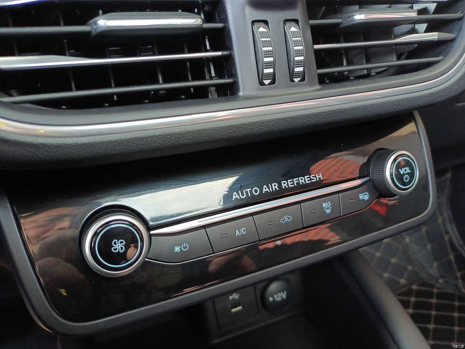 Ford Focus, 2020 13