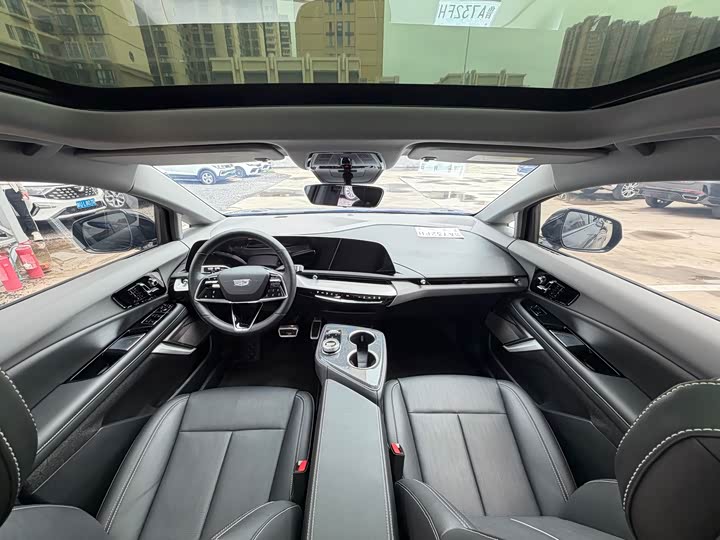 Cadillac Optiq 2024 biao zhun xu hang ban