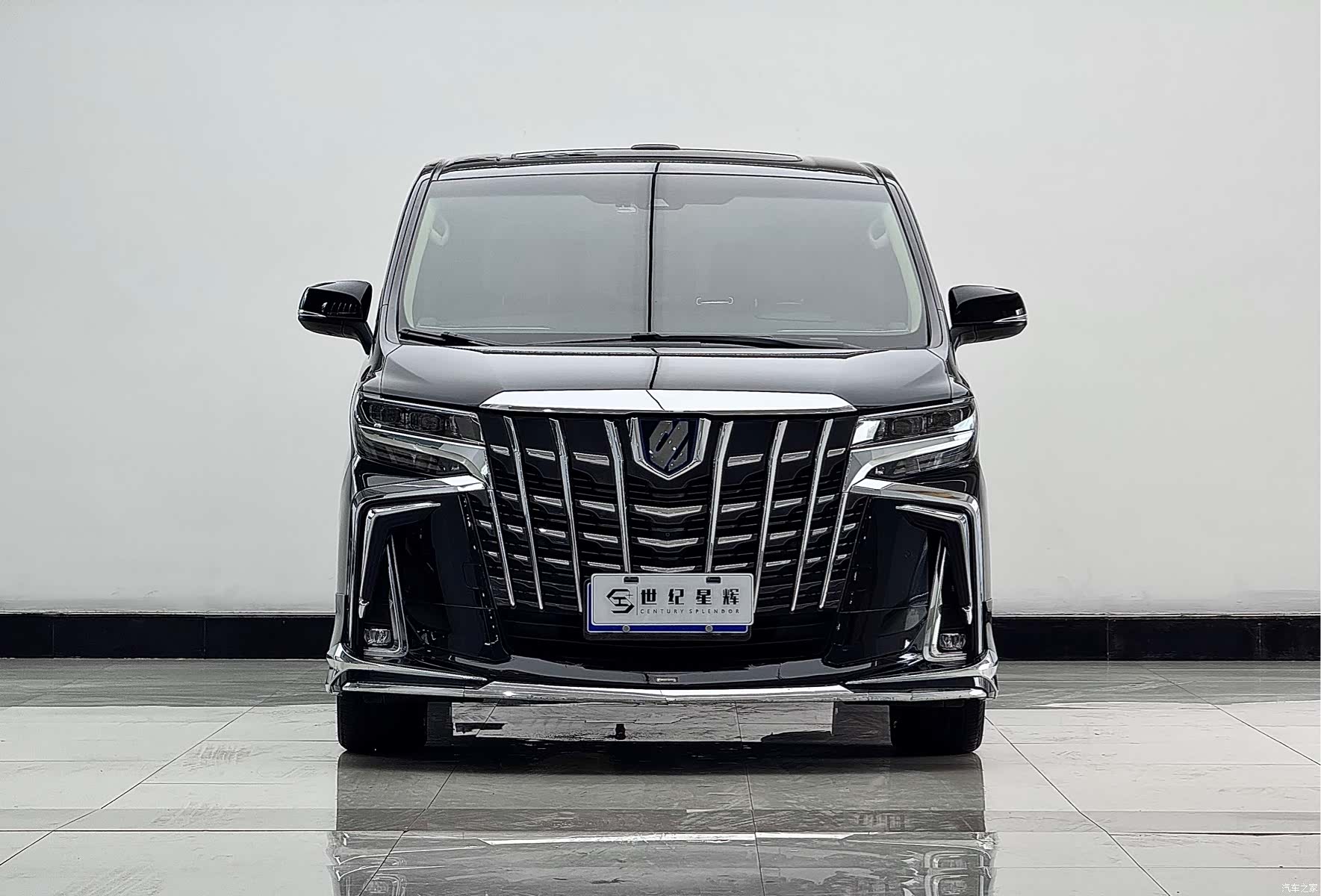 Toyota Alphard, 2022 все фото