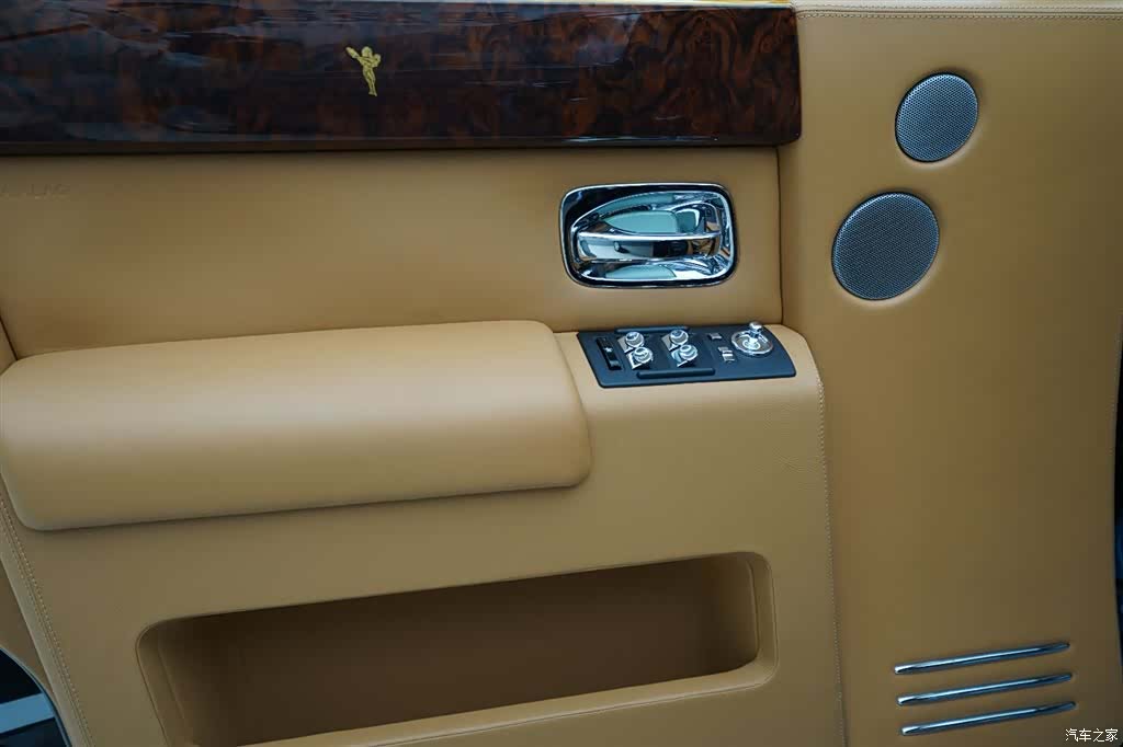 Rolls-Royce Phantom, 2011 все фото