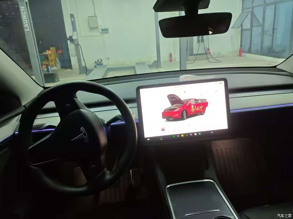 Tesla Model Y, 2024 все фото