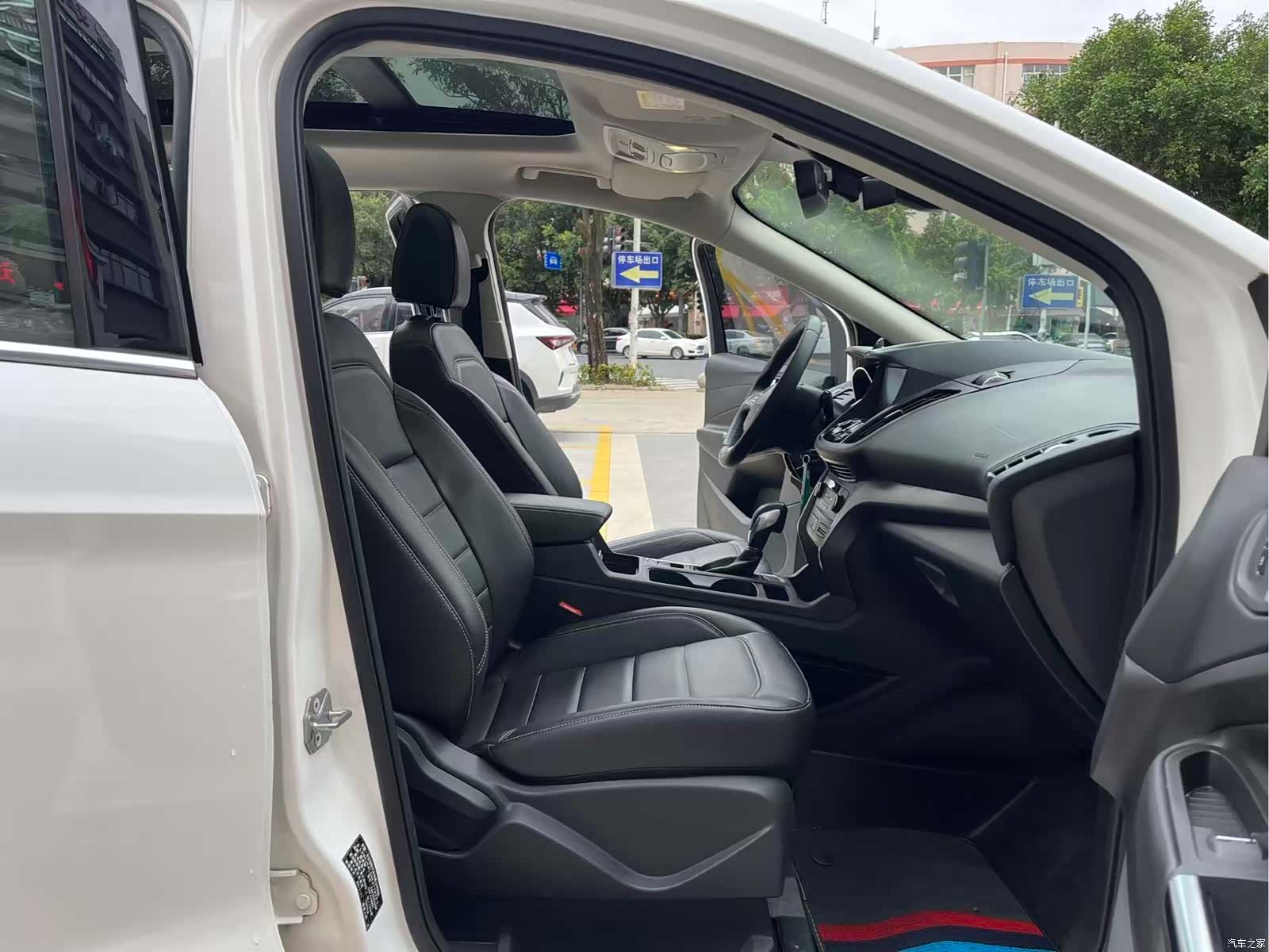 Ford Kuga, 2018 30