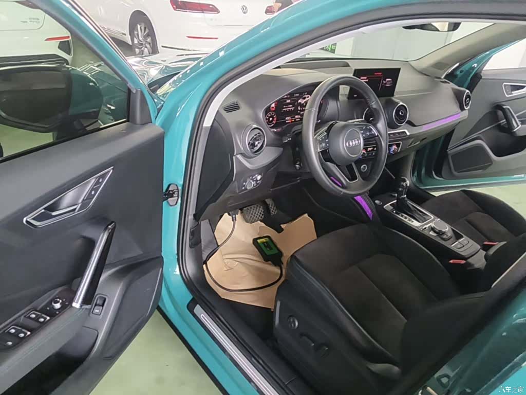 Audi Q2L, 2018 16