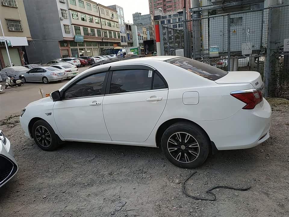 BYD F3