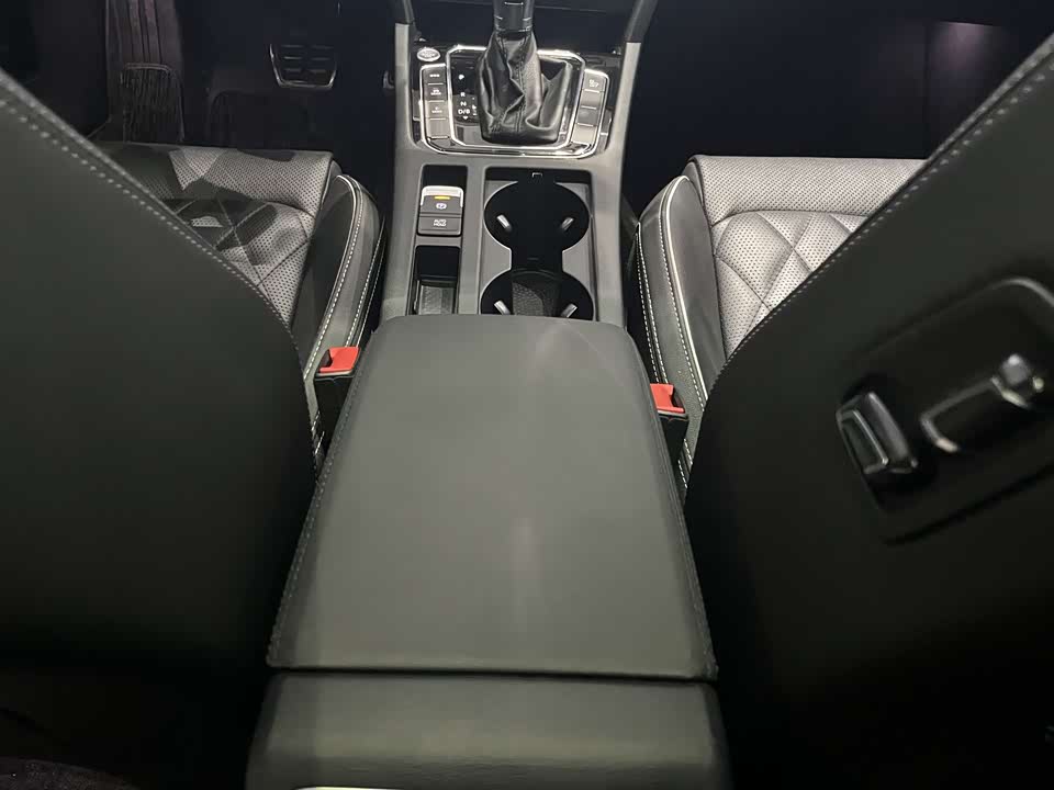 Volkswagen Magotan GTE