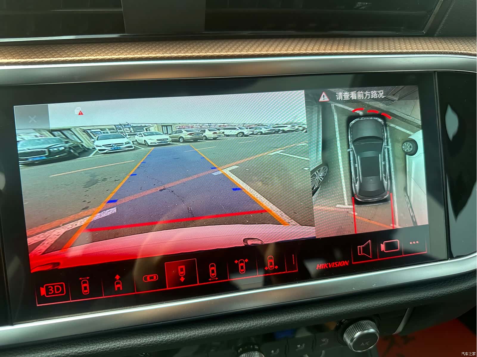 Audi Q3, 2022 10