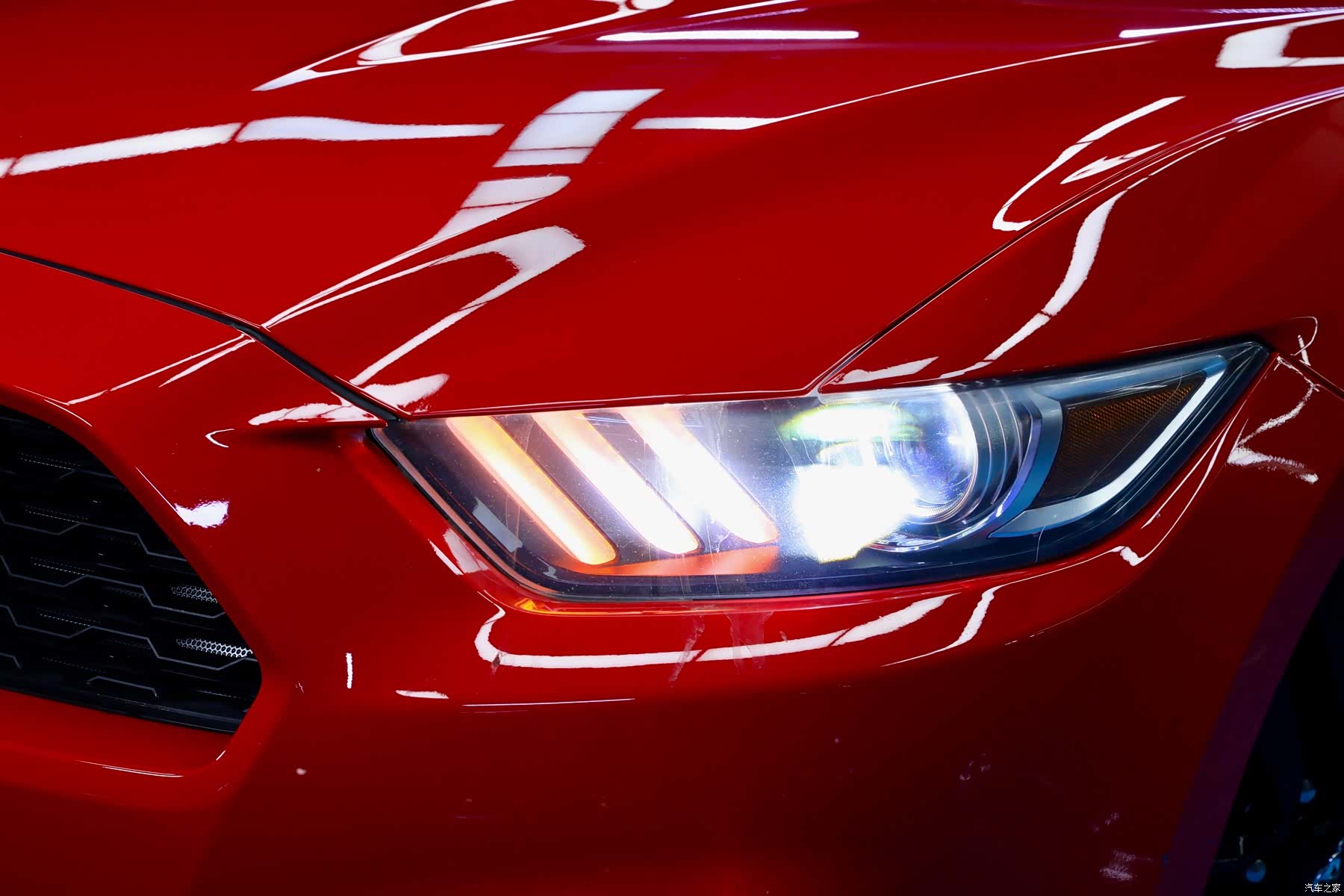 Ford Mustang, 2017 4