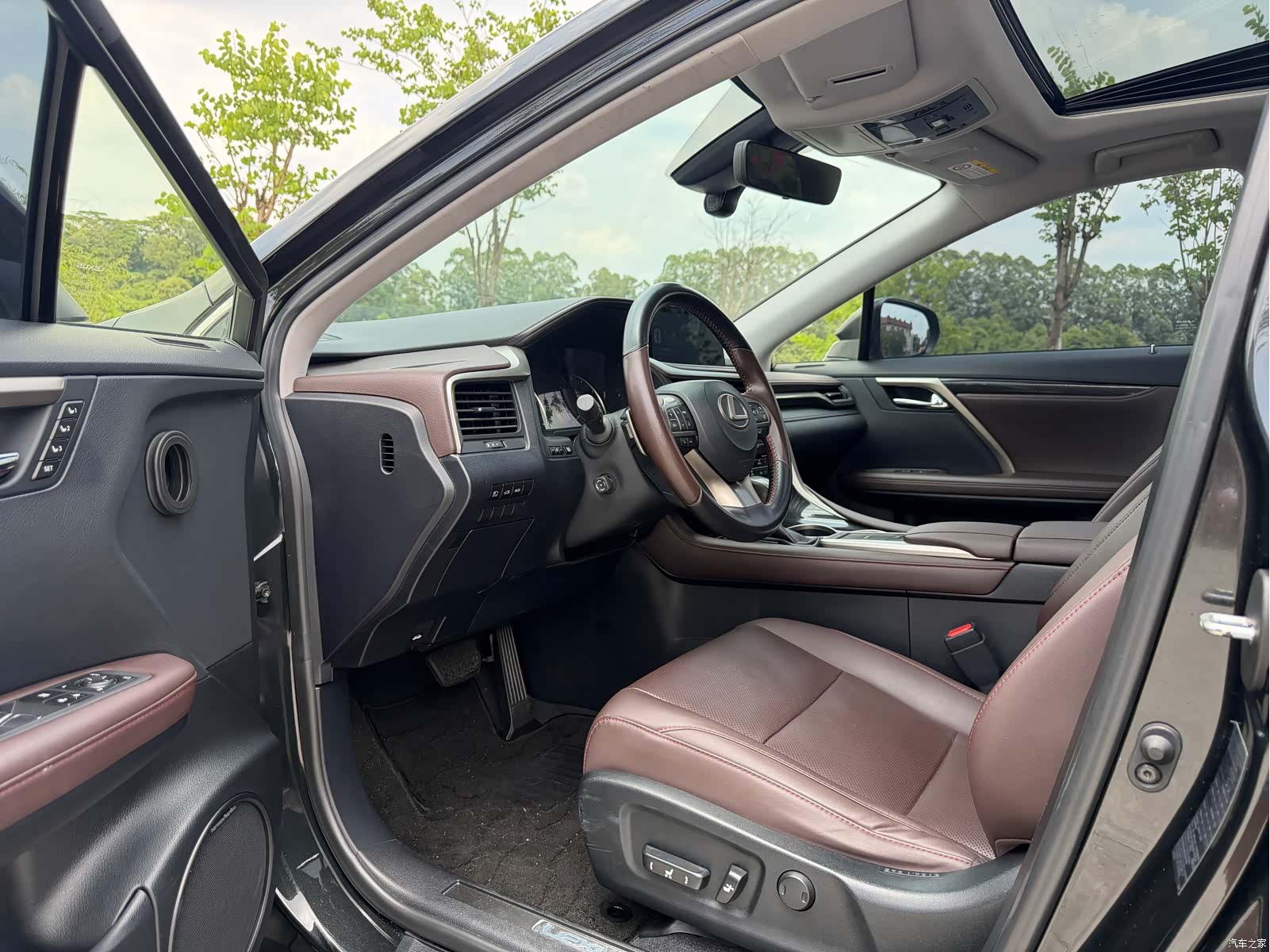Lexus RX, 2022 9