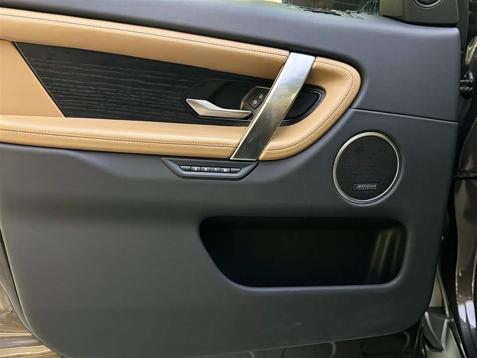 Land Rover Discover sports