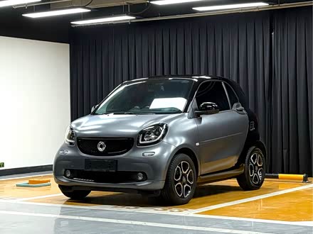 smart fortwo 2016 1.0L ر