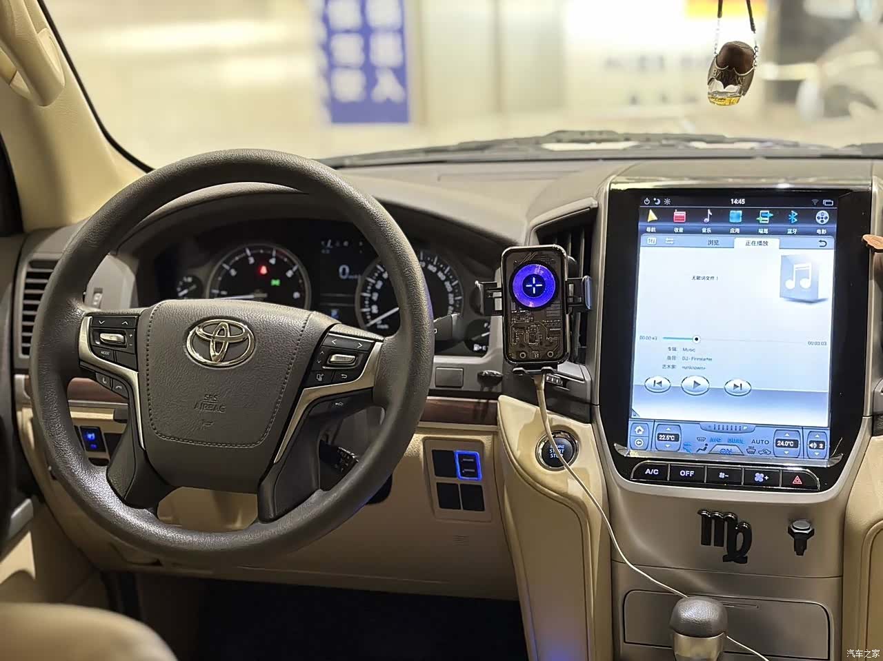 Toyota Land Cruiser, 2016 все фото