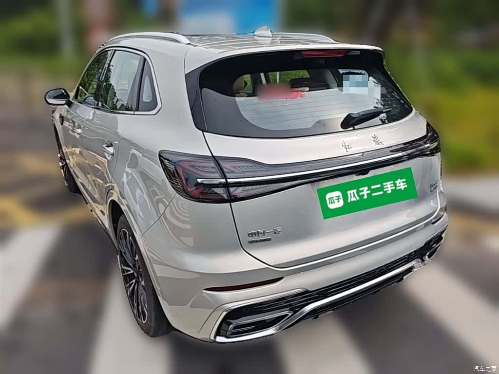 Hongqi HS5, 2023 9