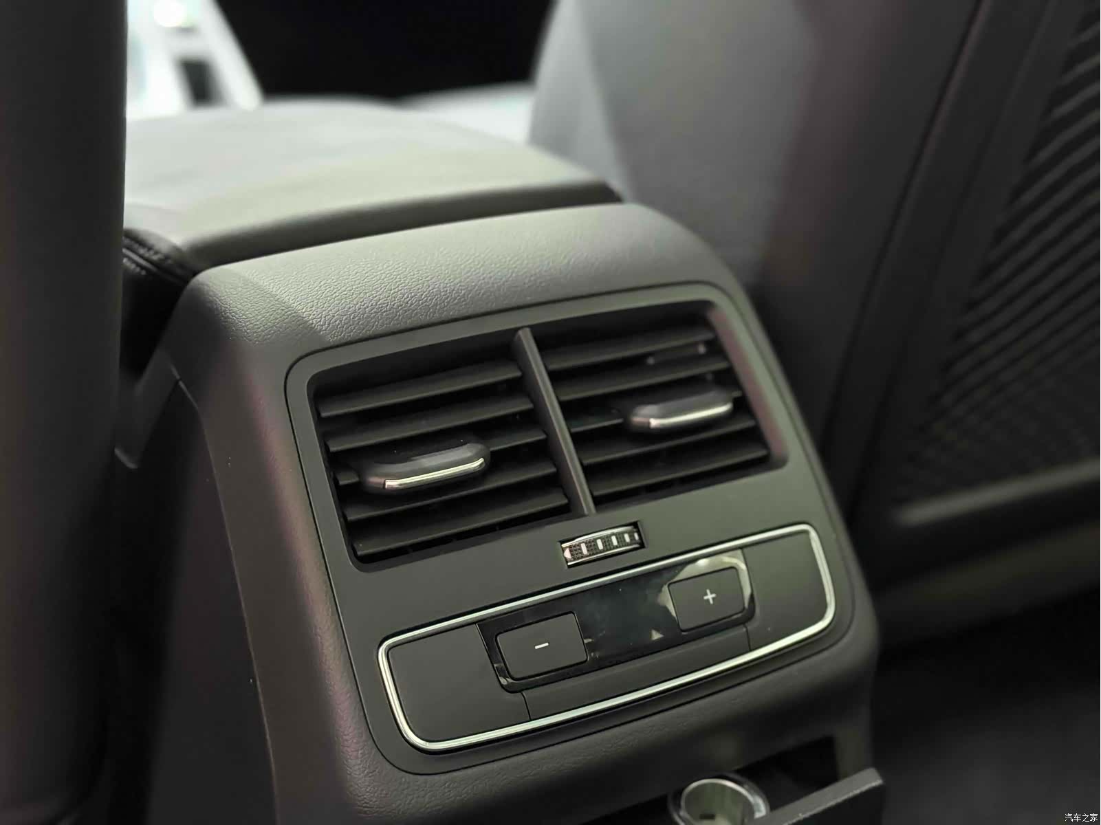 Audi A4L, 2020 19