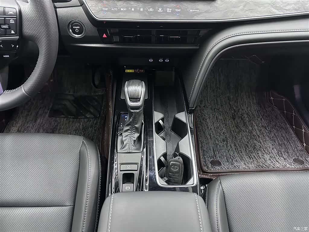 Toyota Camry, 2024 17