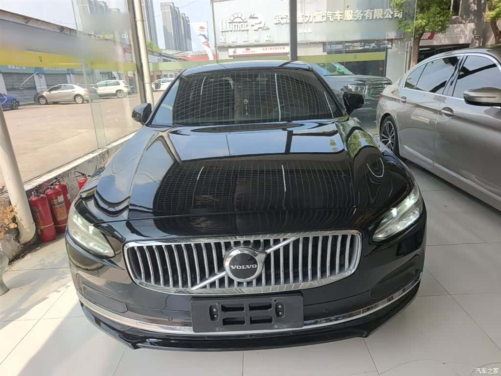 Volvo S90, 2023 3