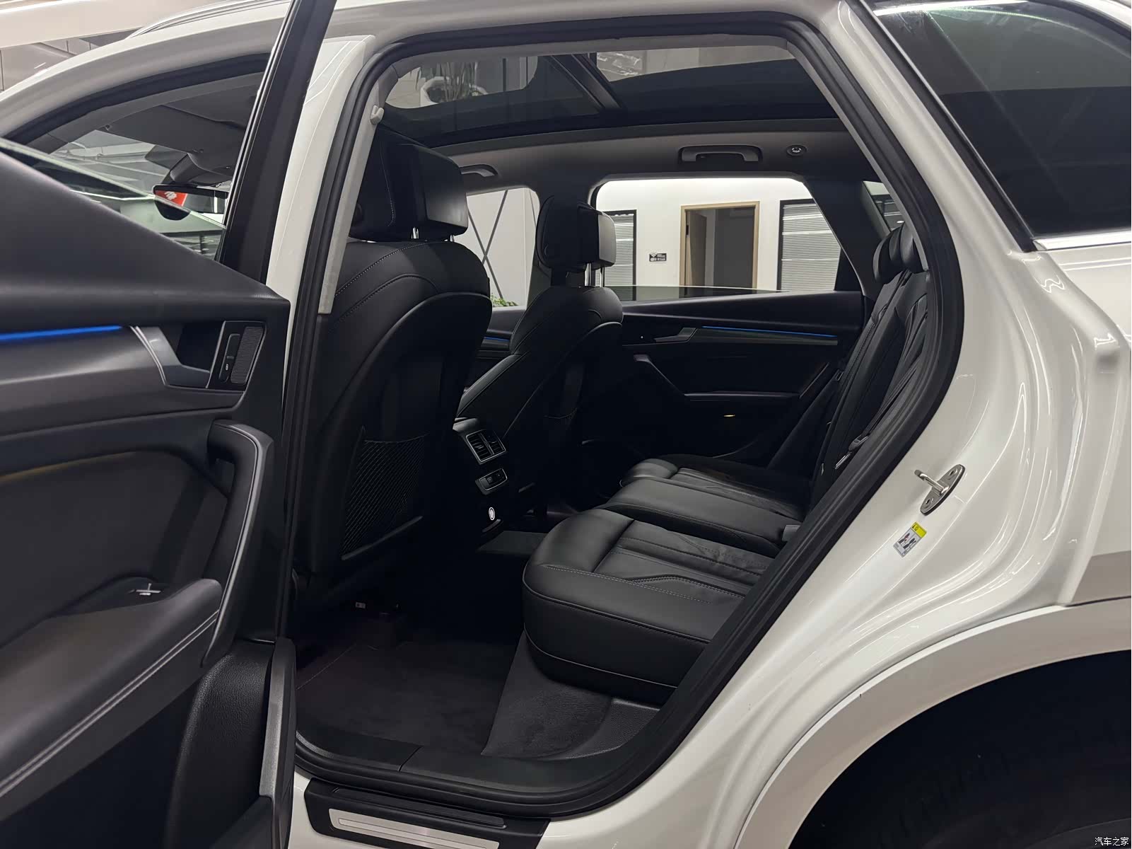 Audi Q5L, 2022 11