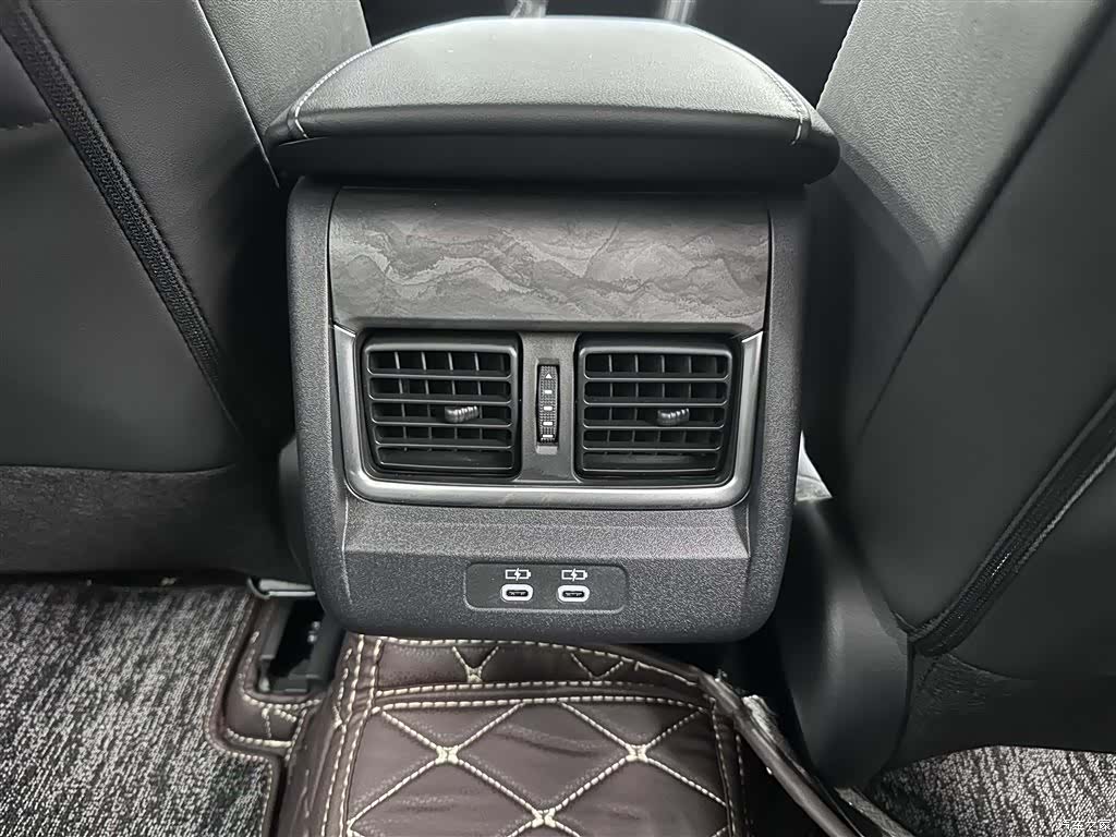 Toyota Camry, 2024 18