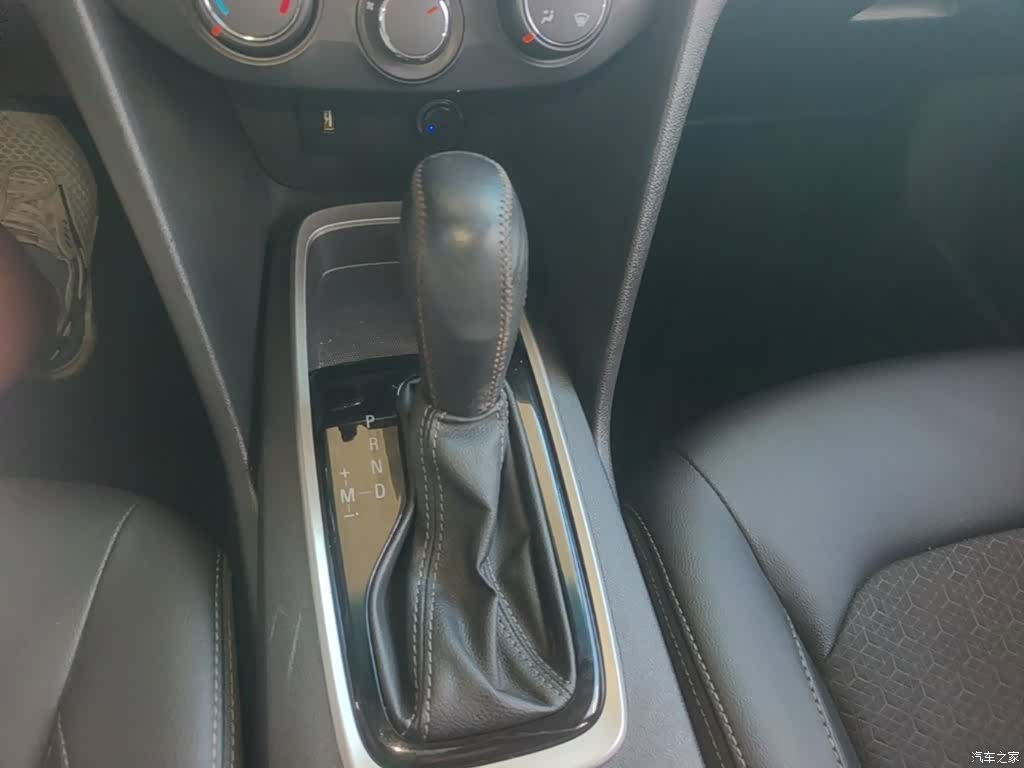 Chevrolet 320, 2019 14