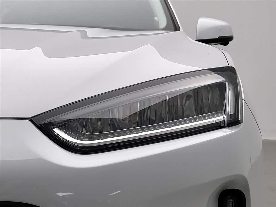 AITO Ask the world M5