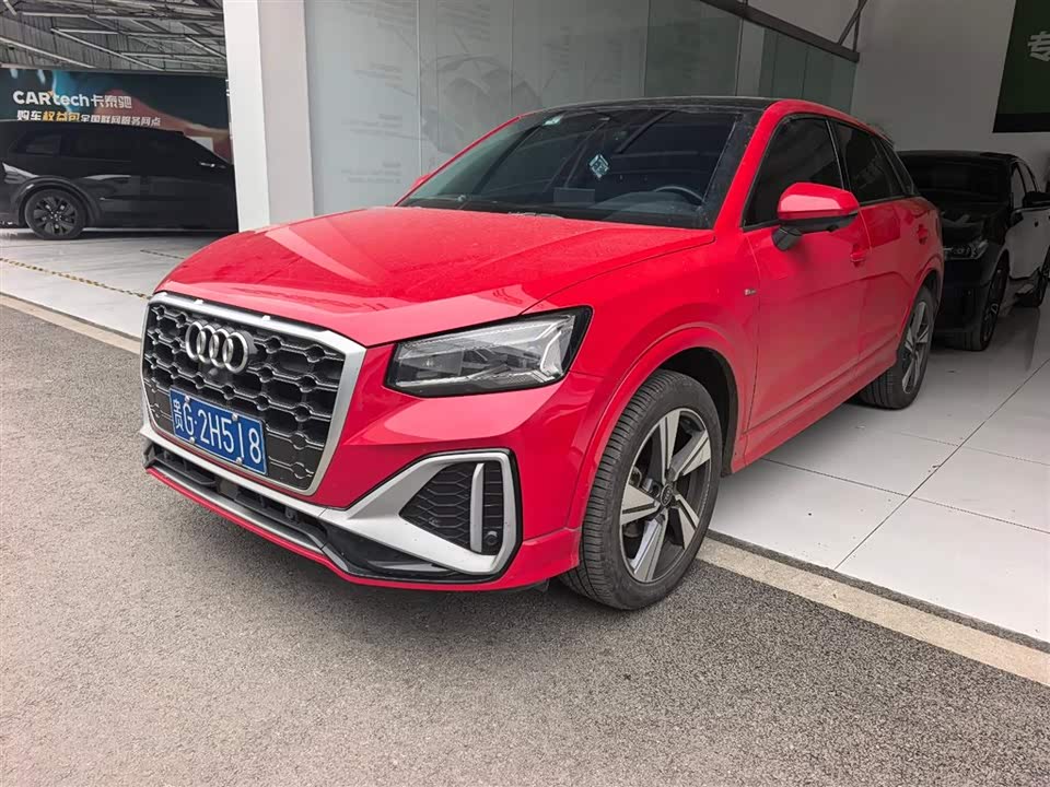 Audi Q2L