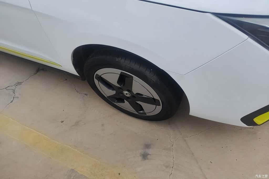 DongFeng E70, 2023 6
