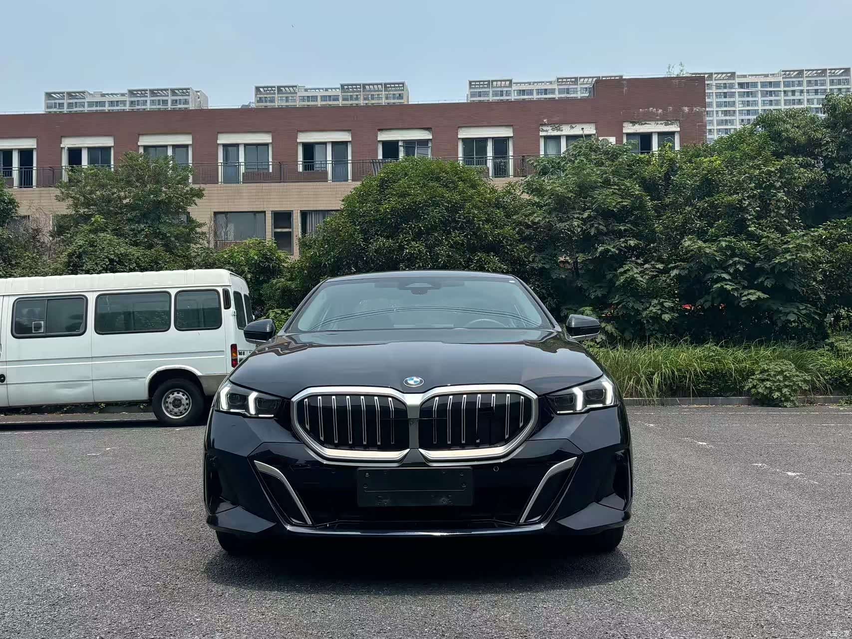 BMW 5 Series, 2025 3