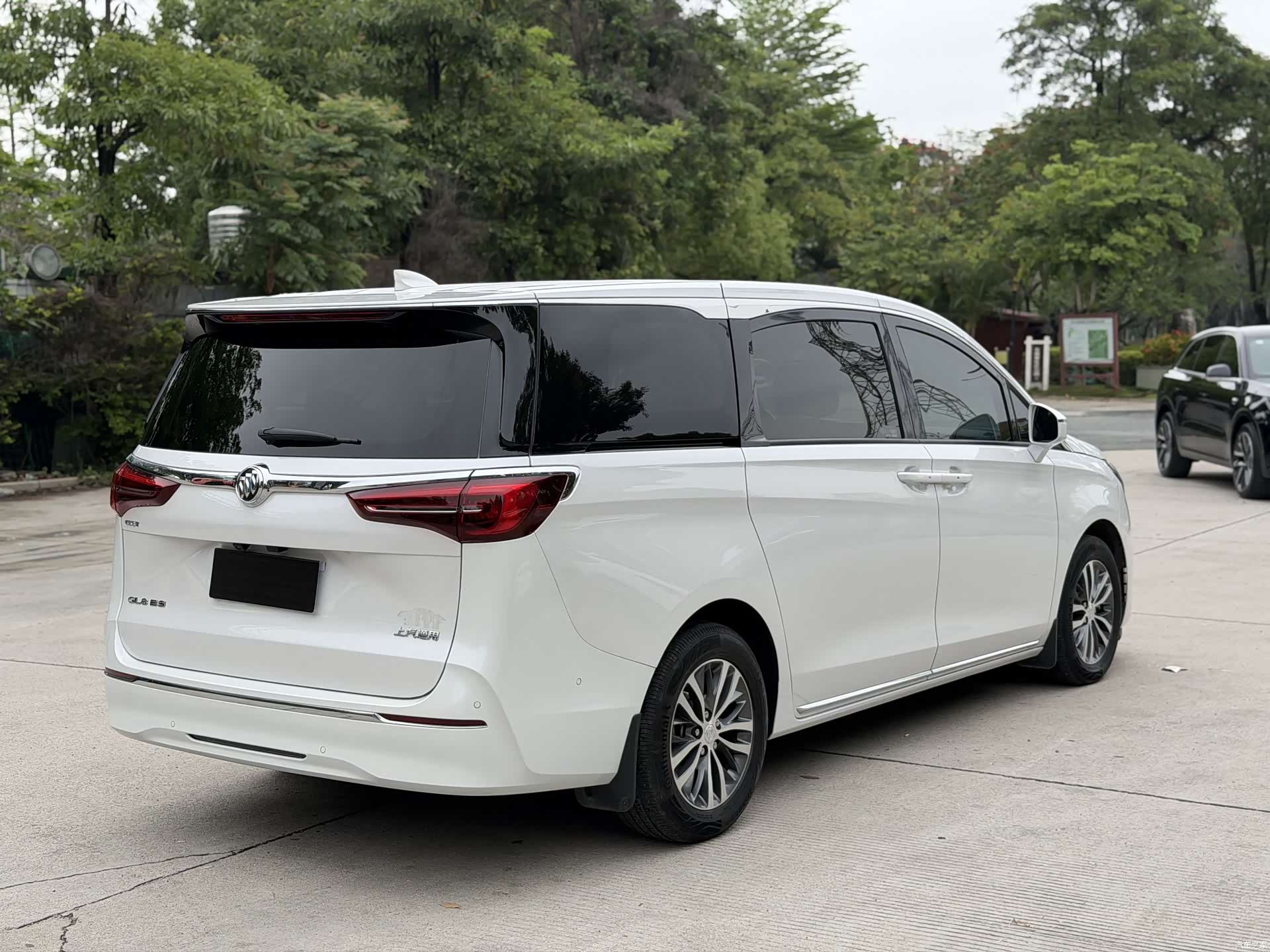 Buick GL8, 2023 7