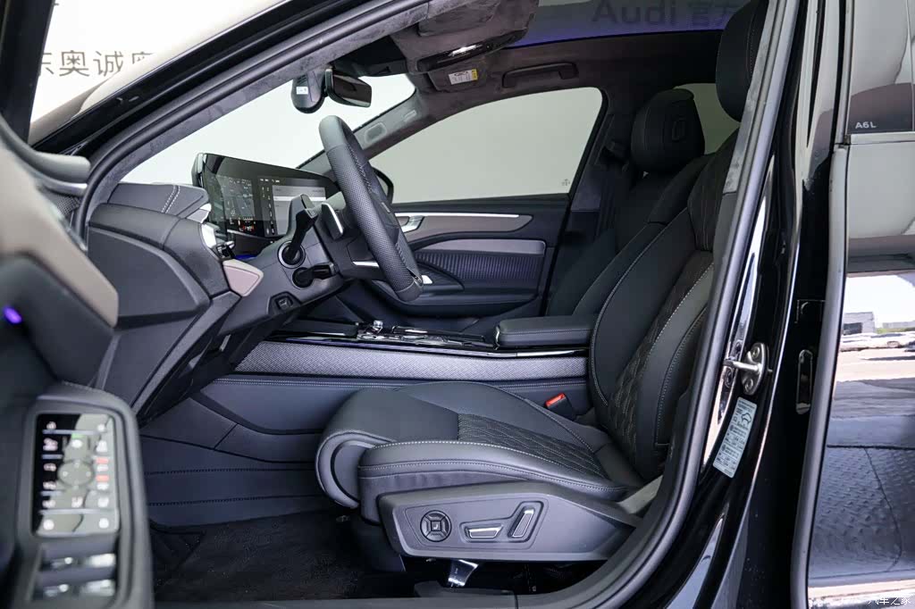 Audi A6L, 2026 12
