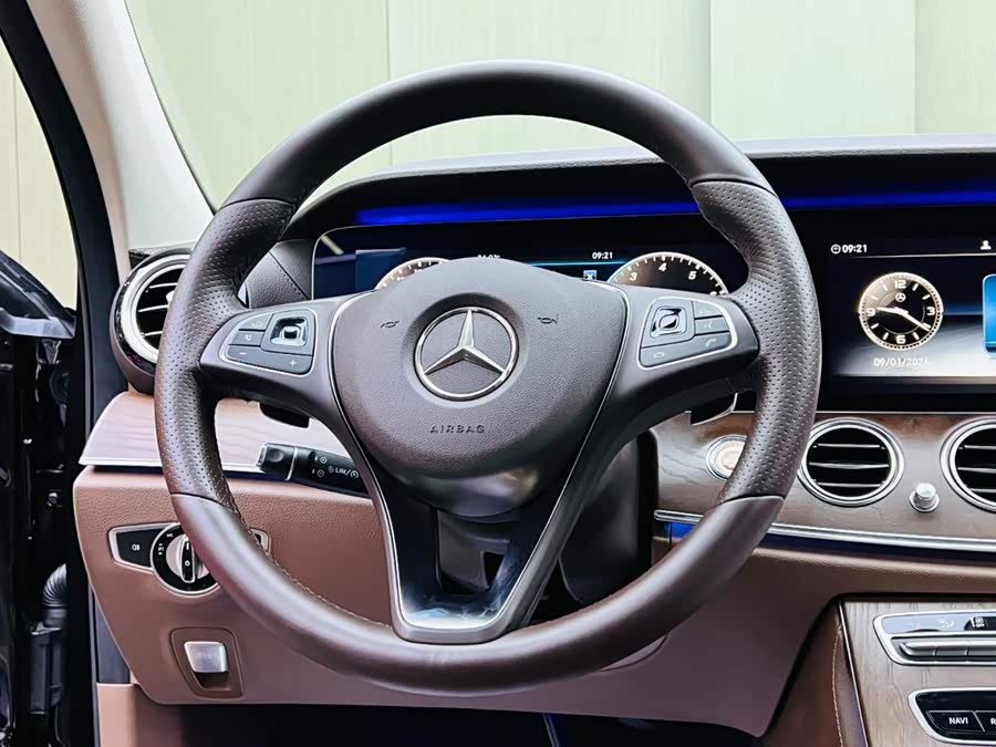 Mercedes-Benz E-Class 2018, фото 10