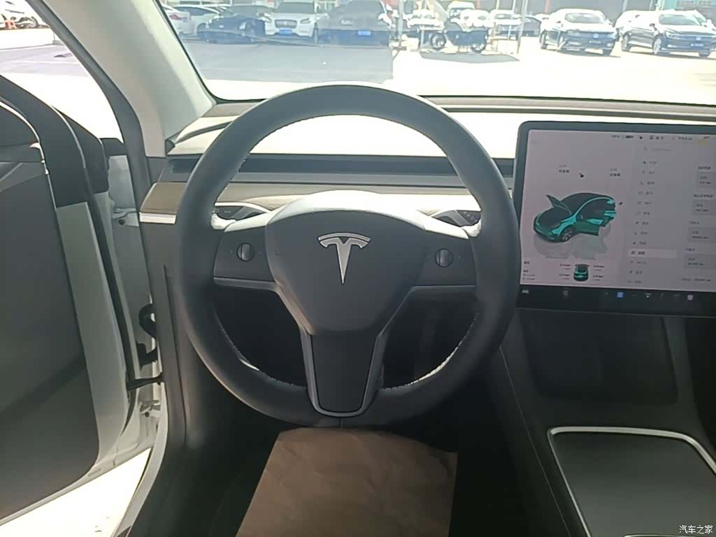 Tesla Model Y, 2022 11