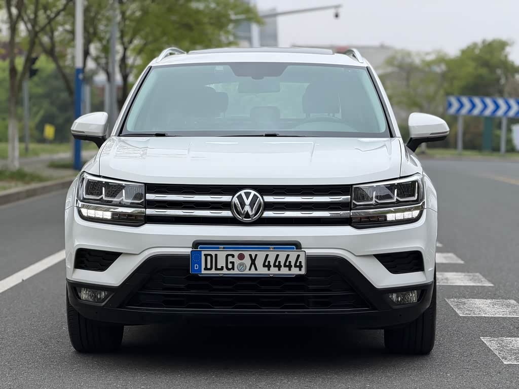 Volkswagen Tharu
