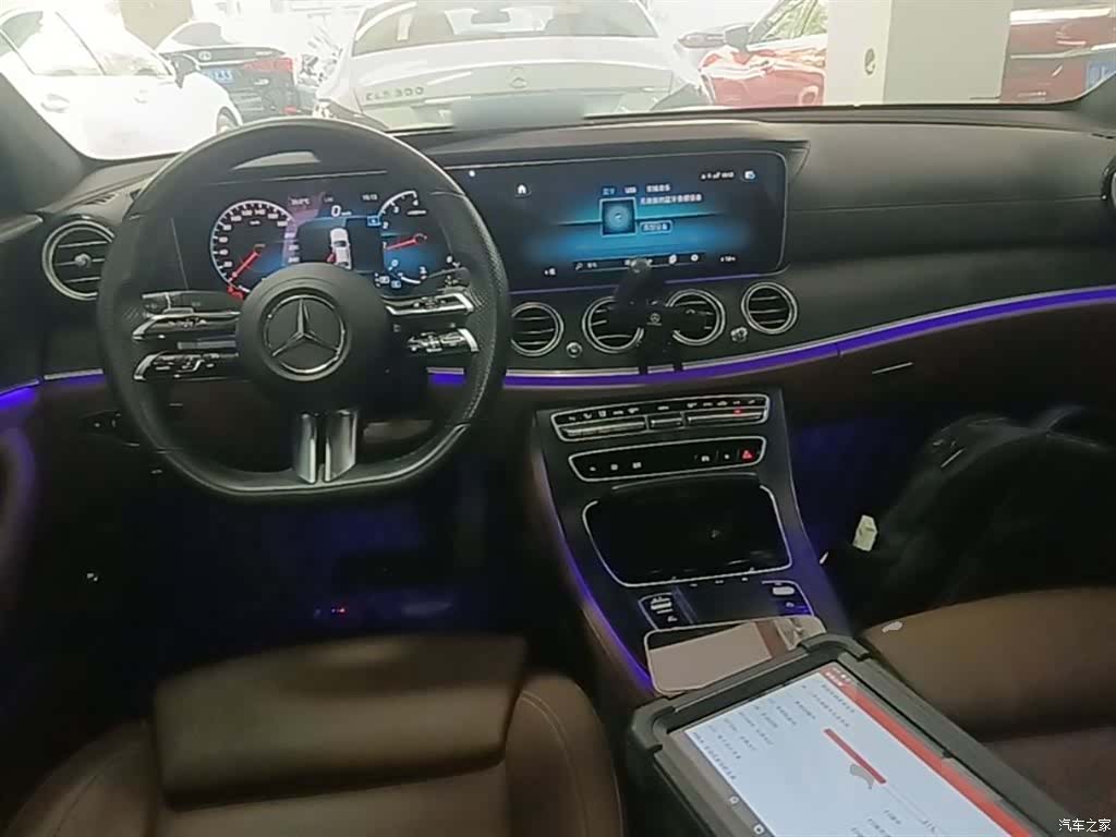 Mercedes-Benz E-Class, 2023 10